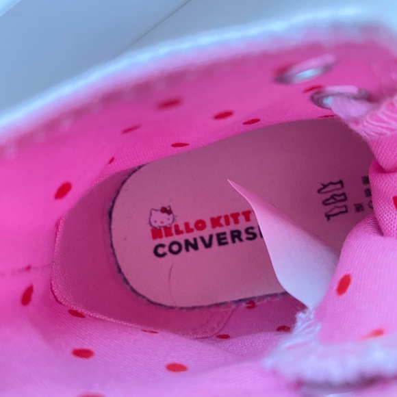 VERY RARE Converse Hello Kitty x Chuck Taylor All Star Canvas Hi 'White Size 5 - Picture 3 of 14